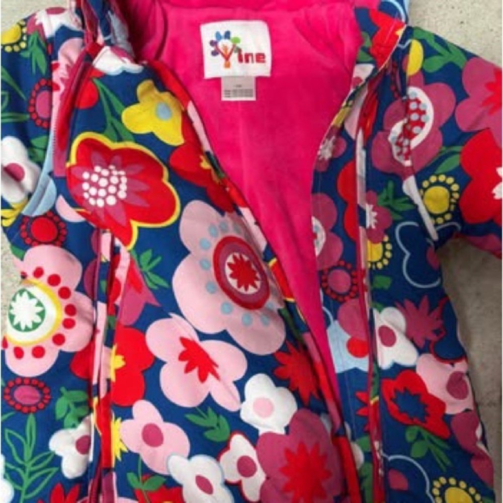 Colorful Floral Baby Snowsuit size 6-9 months Vine brand with boots and mittens - Picture 2 of 2